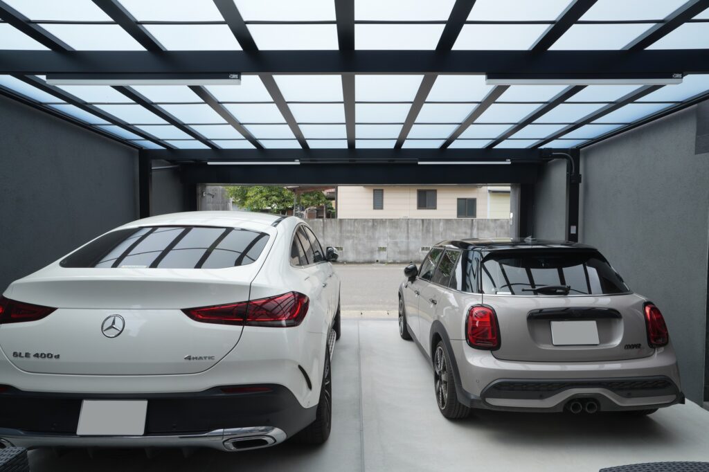 グランドアートウォールシャッターガレージとフルクローズ外構 イメージ15