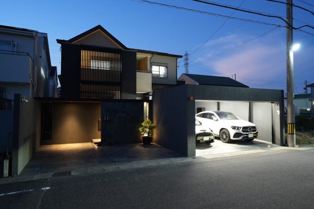 グランドアートウォールシャッターガレージとフルクローズ外構 イメージ28