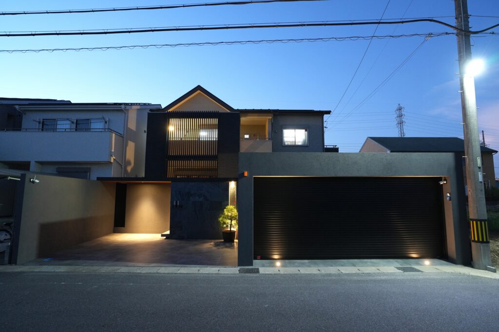 グランドアートウォールシャッターガレージとフルクローズ外構 イメージ32