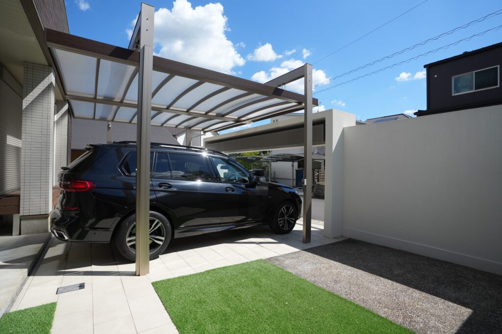 グランドアートウォールのシャッターガレージと塀でリガーデン イメージ20