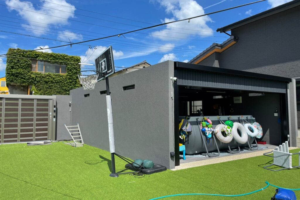 グランドアートウォールの塀とガレージでフルクローズ外構 イメージ7