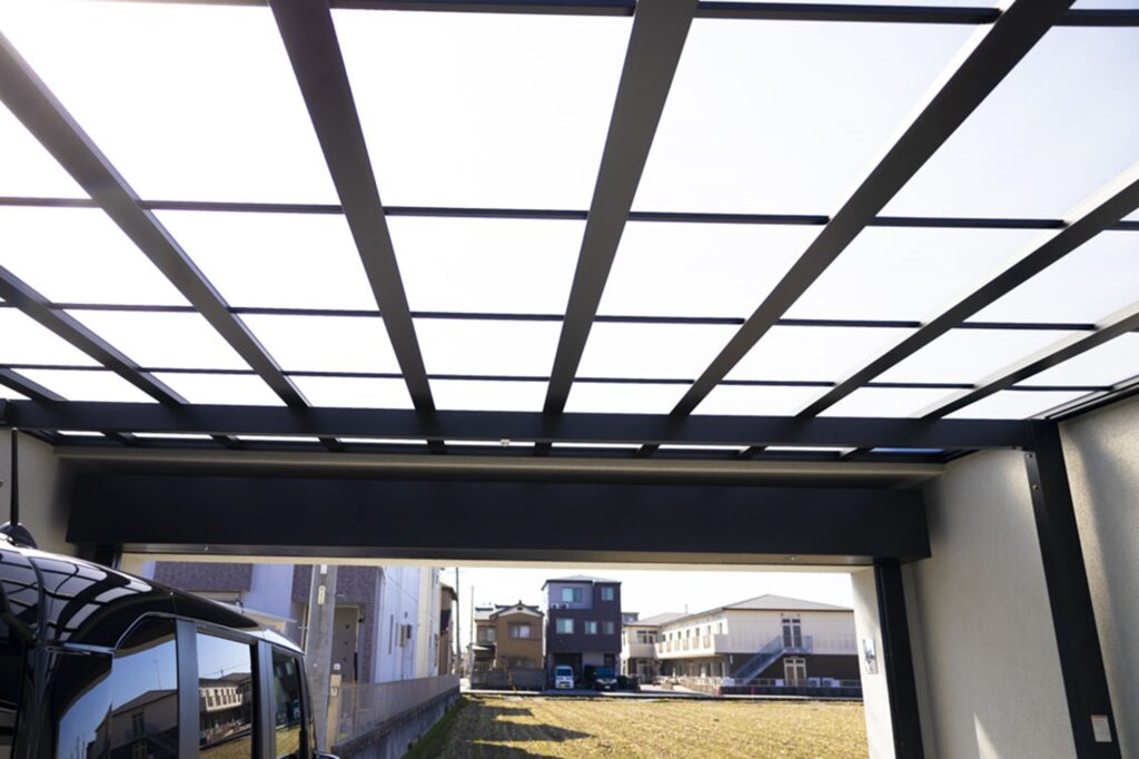 グランドアートウォールでフルクローズのシャッターガレージ イメージ9