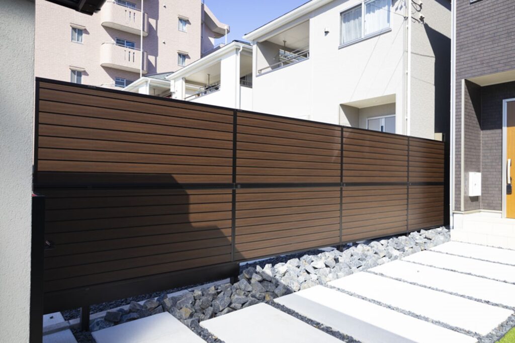 グランドアートウォールでフルクローズのシャッターガレージ イメージ8