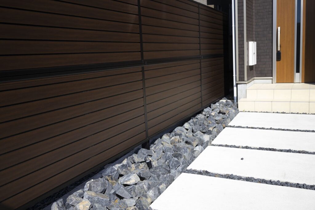 グランドアートウォールでフルクローズのシャッターガレージ イメージ13