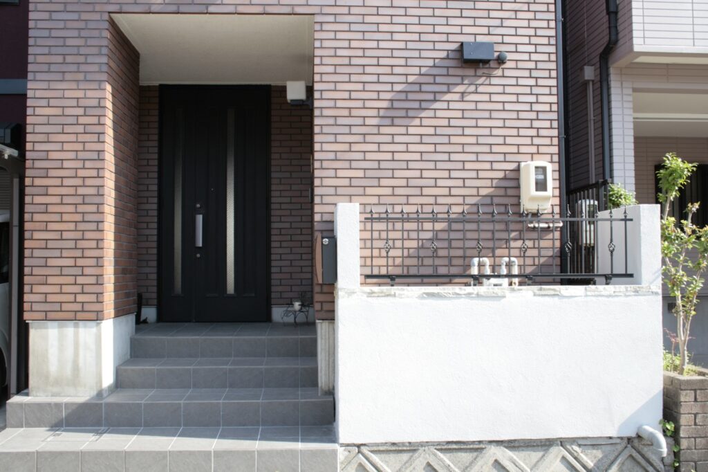 グランドアートウォールでフルクローズ外構のテラス イメージ2