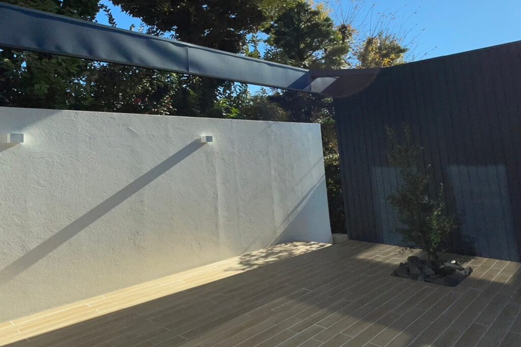 グランドアートウォールの門袖と外構 イメージ10