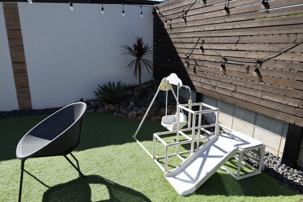 グランドアートウォールの塀と門塀でフルクローズ外構 イメージ24