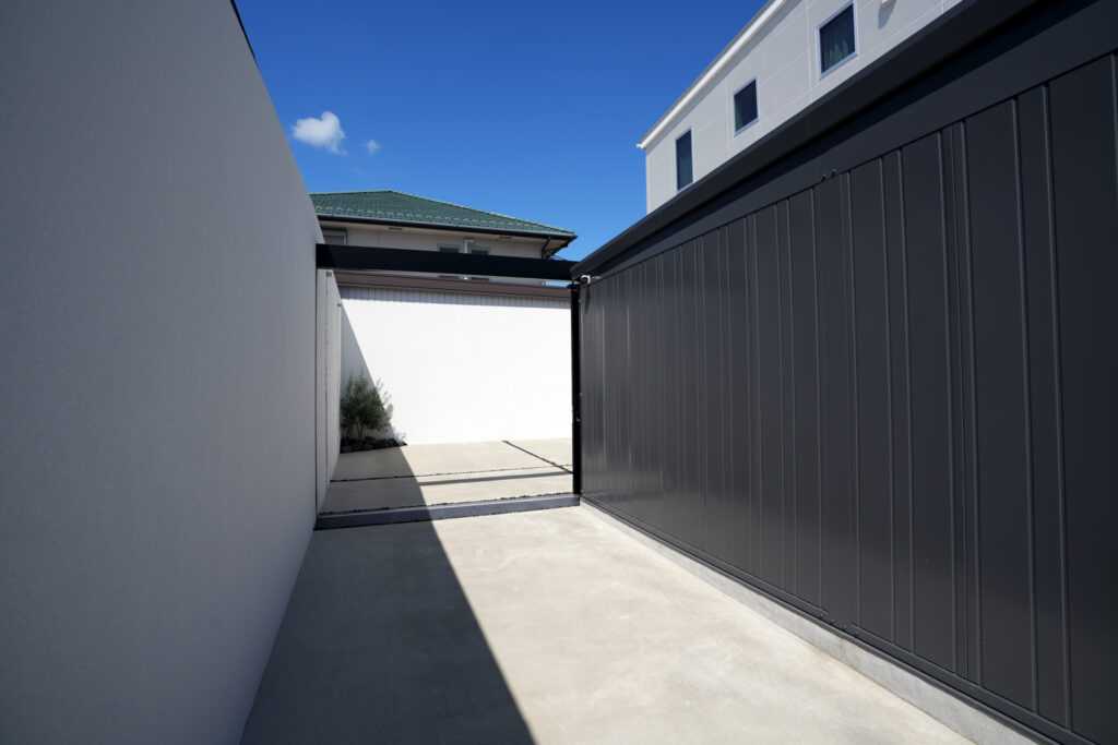 外構リフォームで美しい夜の演出を。グランドアートウォール加工と照明デザイン イメージ19