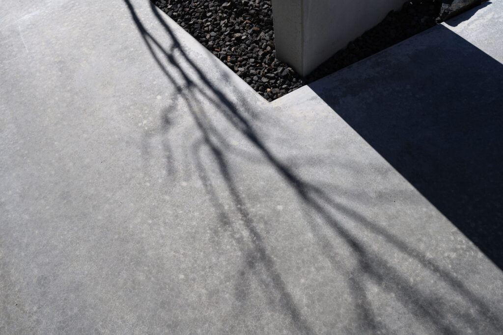 外構リフォームで視線対策 グランドアートウォールで創るプライベート空間 イメージ3