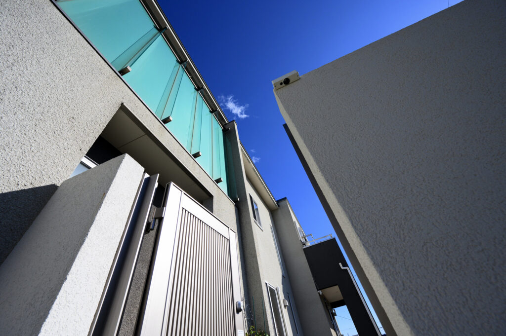 庭での楽しい時間を実現！おしゃれなグランドアートウォール外構 イメージ9