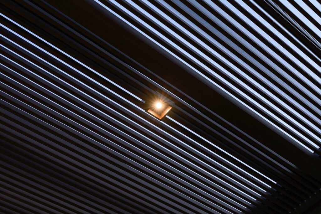 駐車スペースを広く確保したモダン リフォーム外構 イメージ32