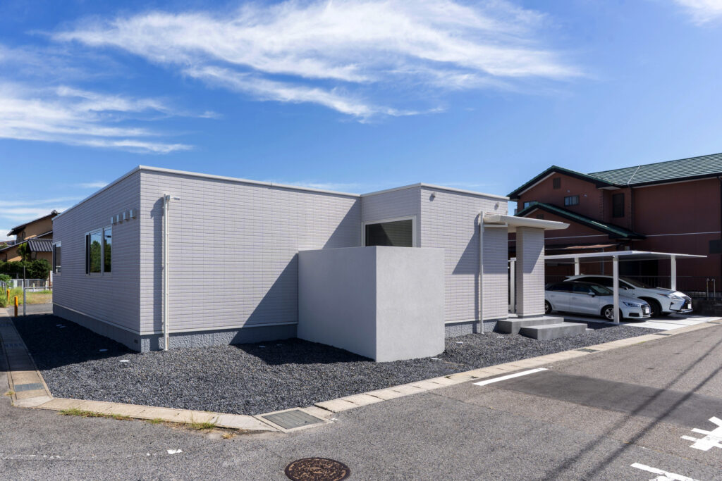 外構で叶える「和モダン×プライベート空間」景色と導線が調和した外構デザイン イメージ12