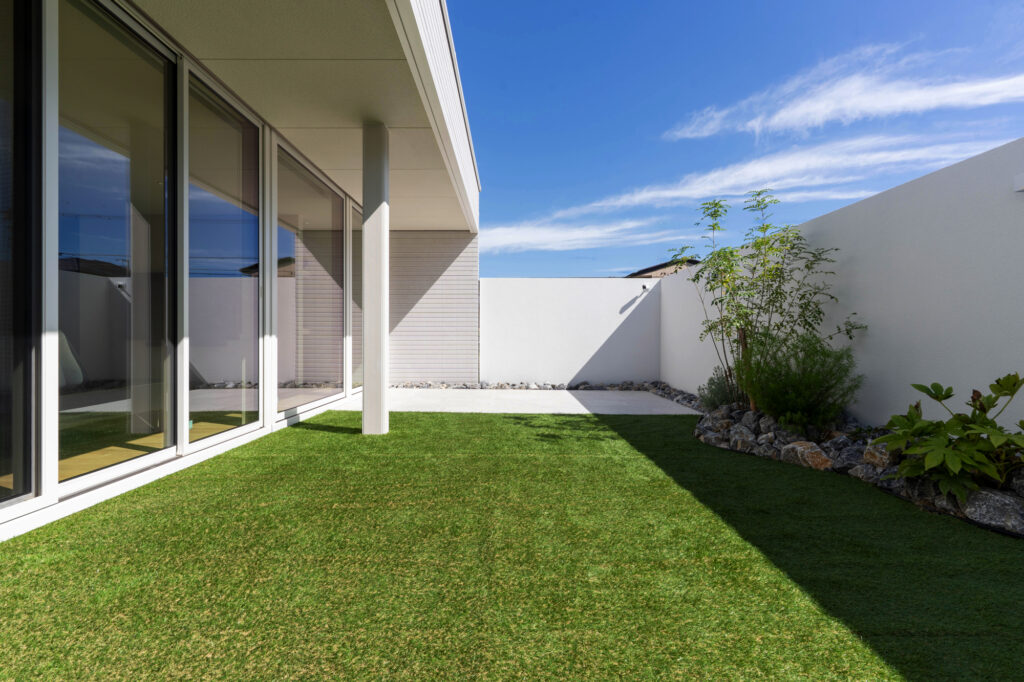 外構で叶える「和モダン×プライベート空間」景色と導線が調和した外構デザイン イメージ15