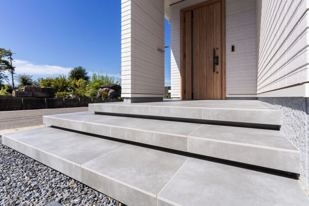 外構で叶える「和モダン×プライベート空間」景色と導線が調和した外構デザイン イメージ10