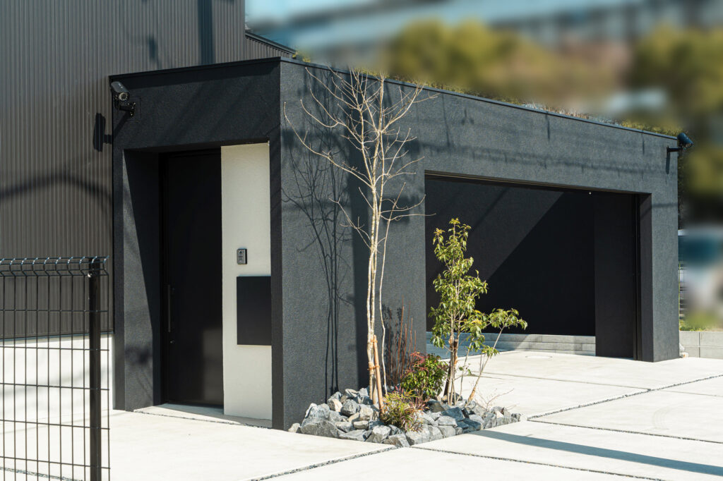 建物と調和するシンプルモダンな愛知県あま市 新築外構 イメージ7