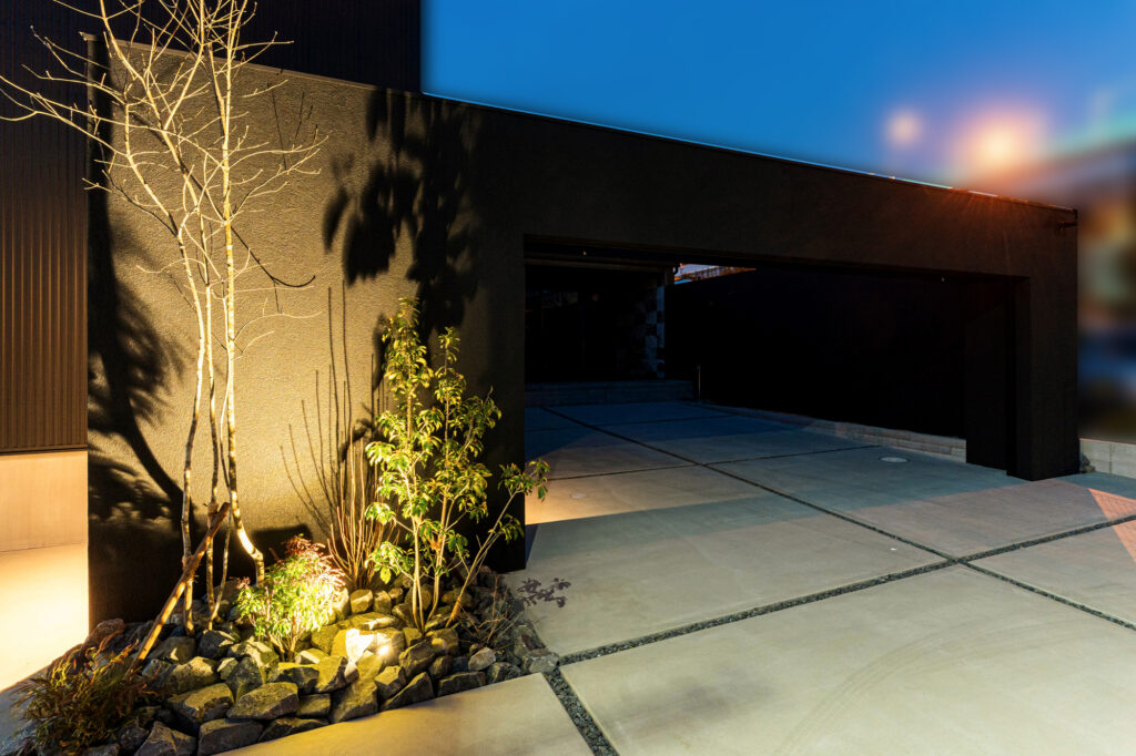 建物と調和するシンプルモダンな愛知県あま市 新築外構 イメージ23